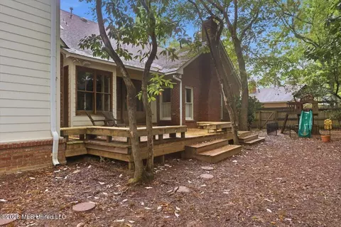 Exterior - 5115 Heatherton Dr, Jackson, MS 39211 photo 5 of 5