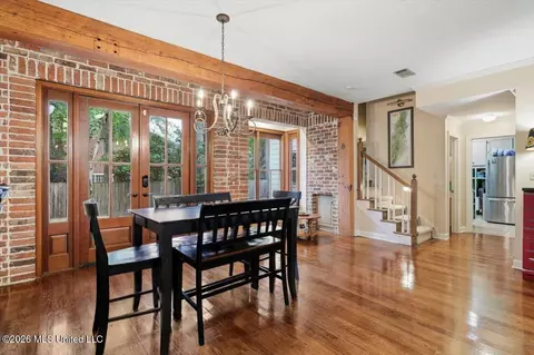 Dining - 5115 Heatherton Dr, Jackson, MS 39211 photo 1 of 3