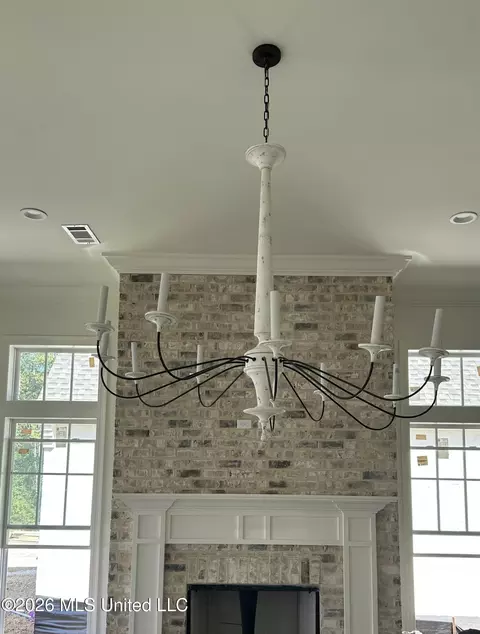 Dining - 152 Water St, Madison, MS 39110 photo 1 of 1
