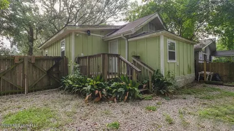 Exterior - 403 Beverly Dr, Biloxi, MS 39530 photo 2 of 2