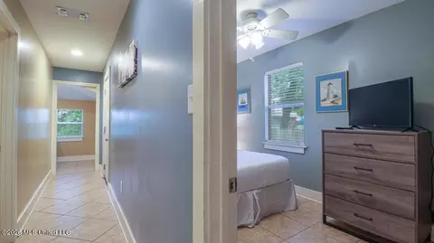 Entry Way - 403 Beverly Dr, Biloxi, MS 39530 photo 2 of 2