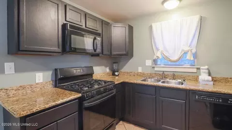 Kitchen - 403 Beverly Dr, Biloxi, MS 39530 photo 2 of 3