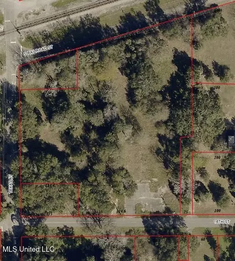 311 16th St, Gulfport, MS 39507