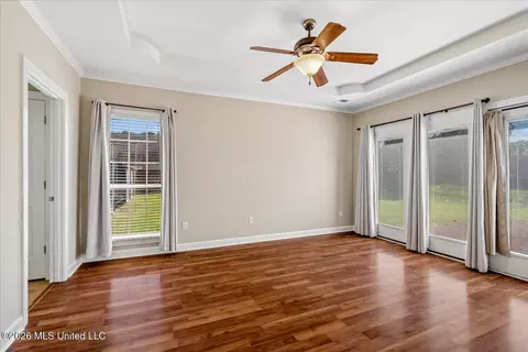 Living - 611 Ridge View Dr, Hernando, MS 38632 photo 3 of 3
