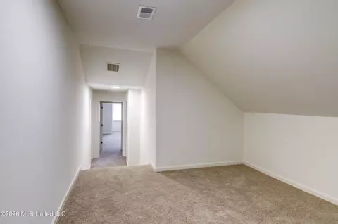 Entry Way - 9883 Chris Dr, Olive Branch, MS 38654 photo 2 of 2