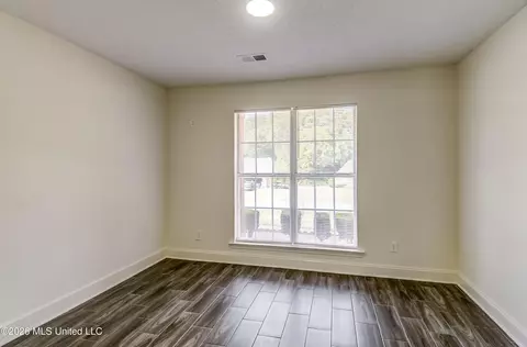 Other - 9883 Chris Dr, Olive Branch, MS 38654 photo 4 of 9