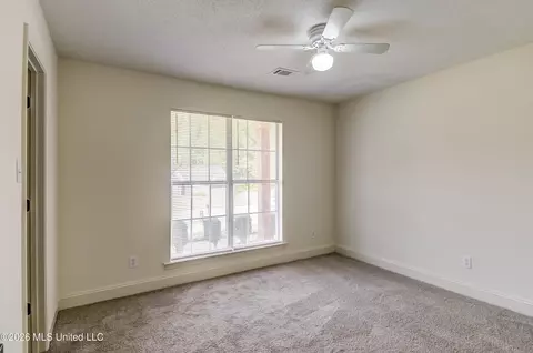 Bedroom - 9883 Chris Dr, Olive Branch, MS 38654 photo 2 of 11