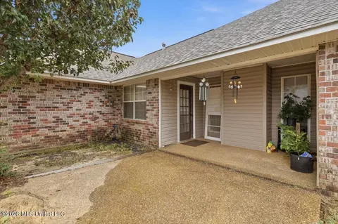 Exterior - 578 Eaglewood Dr, Florence, MS 39073 photo 3 of 5