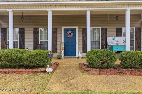 Exterior - 578 Eaglewood Dr, Florence, MS 39073 photo 2 of 5