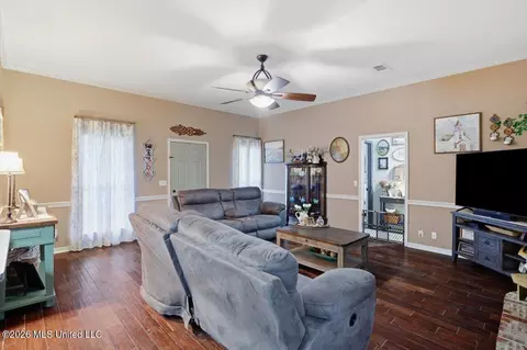 Entry Way - 578 Eaglewood Dr, Florence, MS 39073 photo 1 of 2