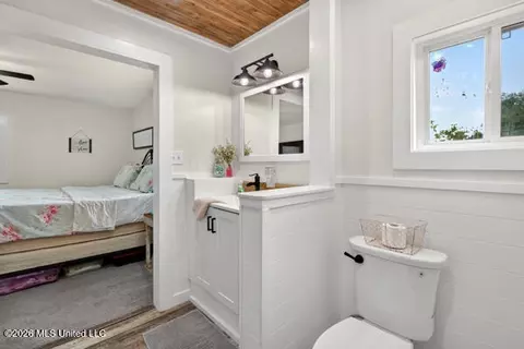 Bath - 934 Ceasar Rd, Picayune, MS 39466 photo 2 of 5