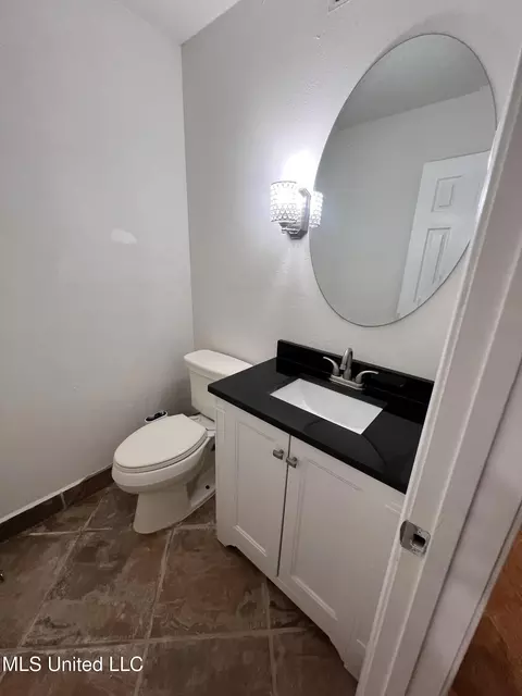 Bath - 2418 Northridge Dr, Gautier, MS 39553 photo 1 of 5