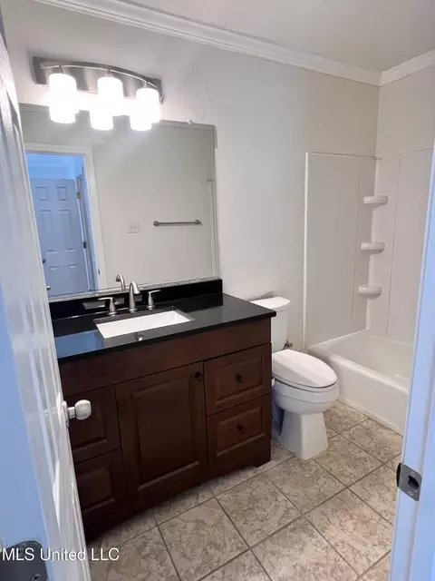 Bath - 2418 Northridge Dr, Gautier, MS 39553 photo 4 of 5