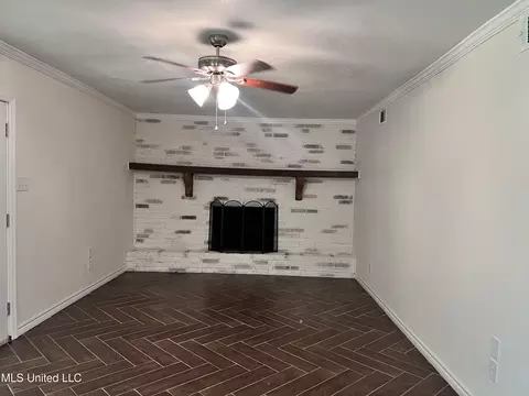 Living - 2418 Northridge Dr, Gautier, MS 39553 photo 3 of 4
