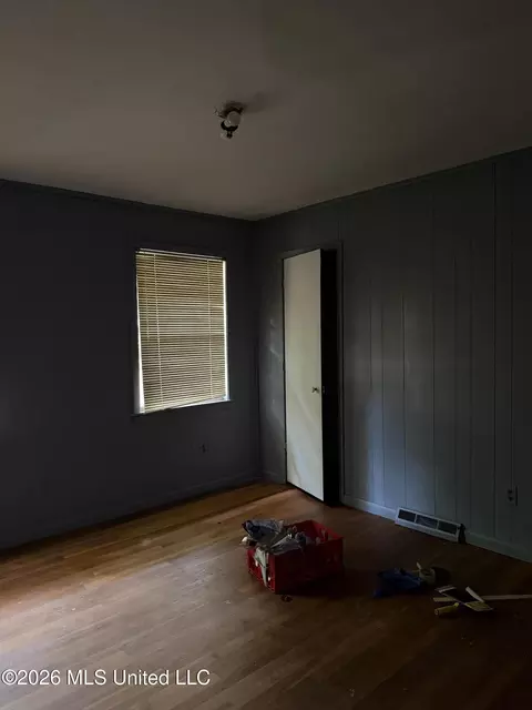 Bedroom - 2247 Alta Woods Ter, Jackson, MS 39204 photo 3 of 4