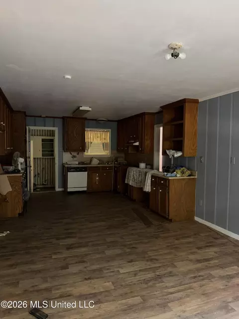 Kitchen - 2247 Alta Woods Ter, Jackson, MS 39204 photo 1 of 1