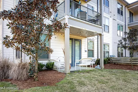 2501 Bienville Blvd #417, Ocean Springs, MS 39564