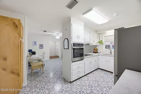 Kitchen - 100 Pampas Dr, Long Beach, MS 39560 photo 1 of 3
