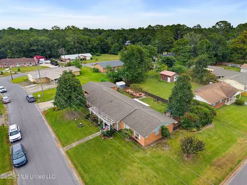View/Area - 100 Pampas Dr, Long Beach, MS 39560 photo 2 of 9