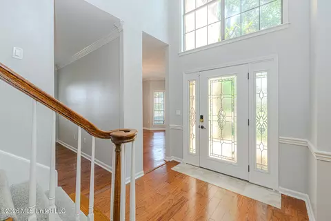 Entry Way - 6313 Cedarwood Dr, Jackson, MS 39213 photo 1 of 8