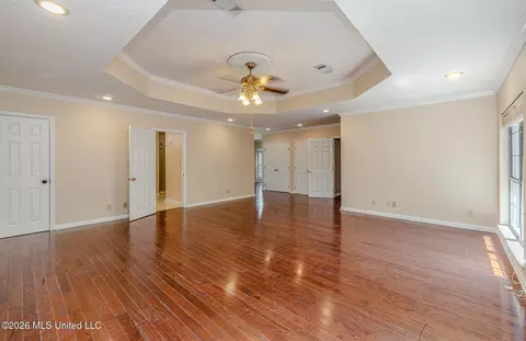 Living - 6313 Cedarwood Dr, Jackson, MS 39213 photo 8 of 8