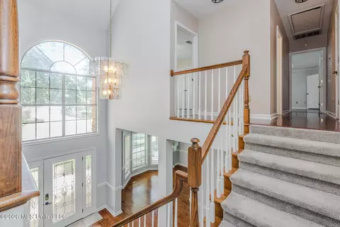Entry Way - 6313 Cedarwood Dr, Jackson, MS 39213 photo 5 of 8