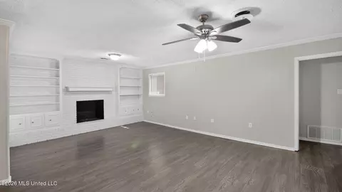 Living - 1217 Pineview Dr, Clinton, MS 39056 photo 2 of 4