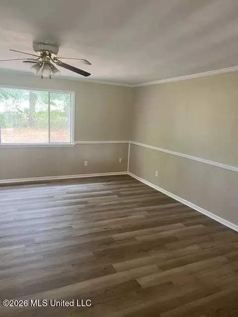 Living - 3335 E Lisa Dr, Pearl, MS 39208 photo 4 of 4
