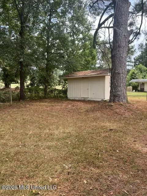 Exterior - 3335 E Lisa Dr, Pearl, MS 39208 photo 2 of 2
