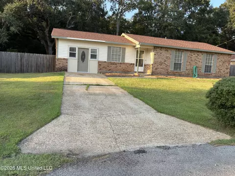 Exterior - 3201 Riverbend Rd, Moss Point, MS 39562 photo 1 of 12