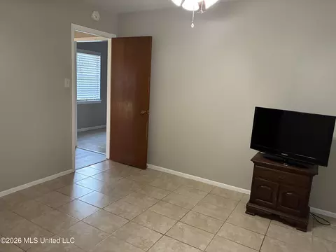 Bedroom - 3201 Riverbend Rd, Moss Point, MS 39562 photo 2 of 6