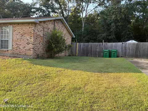 Exterior - 3201 Riverbend Rd, Moss Point, MS 39562 photo 10 of 12