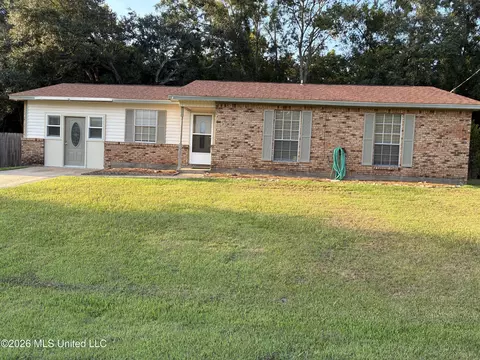 Exterior - 3201 Riverbend Rd, Moss Point, MS 39562 photo 2 of 12