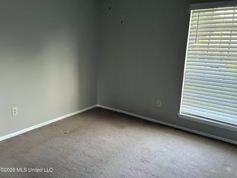 Bedroom - 3201 Riverbend Rd, Moss Point, MS 39562 photo 4 of 6