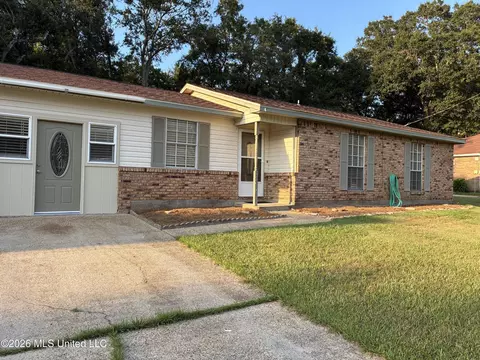 Exterior - 3201 Riverbend Rd, Moss Point, MS 39562 photo 3 of 12