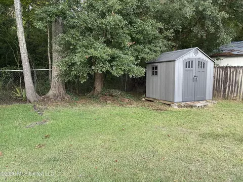 Exterior - 3201 Riverbend Rd, Moss Point, MS 39562 photo 5 of 12