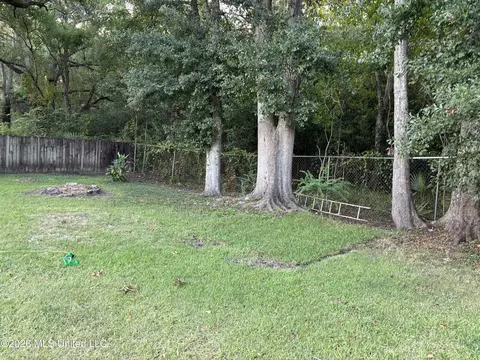 Exterior - 3201 Riverbend Rd, Moss Point, MS 39562 photo 7 of 12