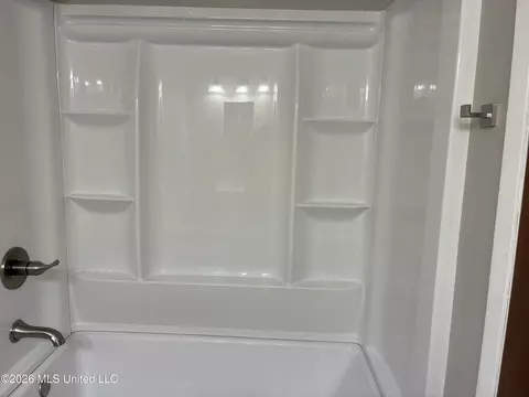 Bath - 3201 Riverbend Rd, Moss Point, MS 39562 photo 1 of 10