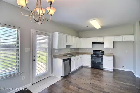 Kitchen - 4264 Blake Cir, Olive Branch, MS 38654 photo 1 of 1