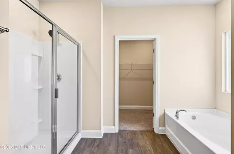 Entry Way - 8009 Crawford Dr, Long Beach, MS 39560 photo 4 of 6