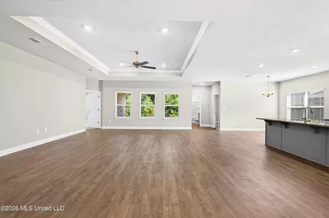 Living - 8009 Crawford Dr, Long Beach, MS 39560 photo 2 of 5