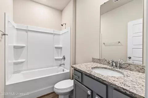 Bath - 8009 Crawford Dr, Long Beach, MS 39560 photo 4 of 5