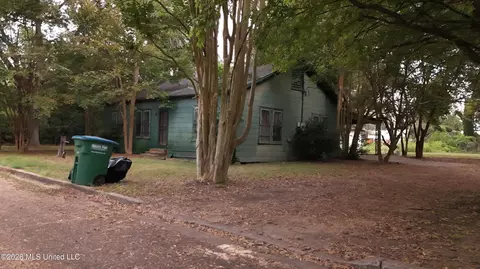 Exterior - 126 Berry Ave, Webb, MS 38966 photo 3 of 7