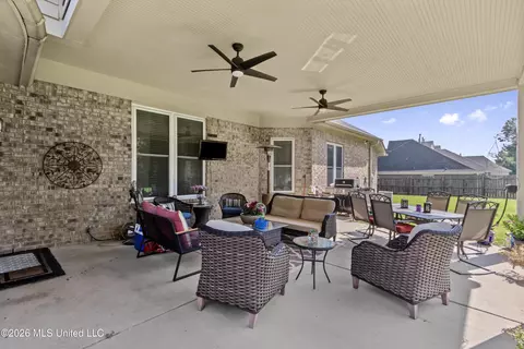 Exterior - 4223 Davis Grove Blvd, Olive Branch, MS 38654 photo 5 of 7