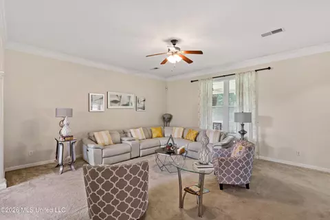 Living - 4223 Davis Grove Blvd, Olive Branch, MS 38654 photo 1 of 3