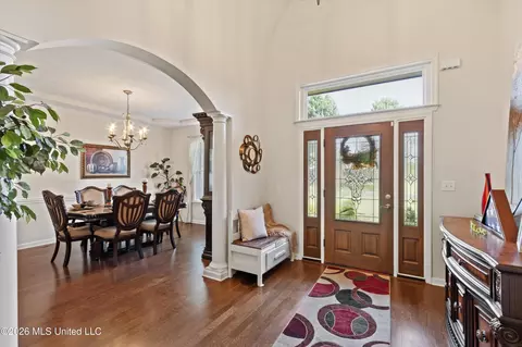 Entry Way - 4223 Davis Grove Blvd, Olive Branch, MS 38654 photo 1 of 2