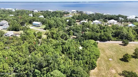 134 Julia St, Bay Saint Louis, MS 39520