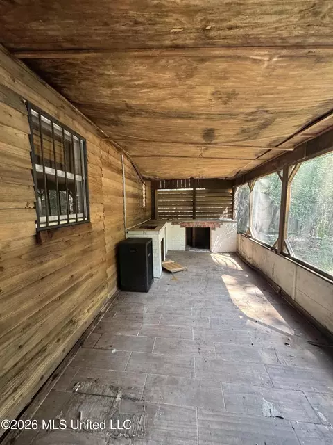 Exterior - 2894 Woodside Dr, Jackson, MS 39212 photo 3 of 7