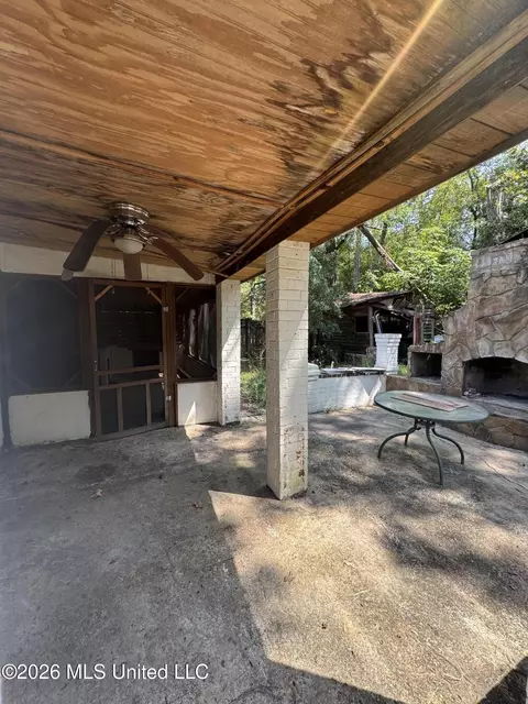 Exterior - 2894 Woodside Dr, Jackson, MS 39212 photo 4 of 7