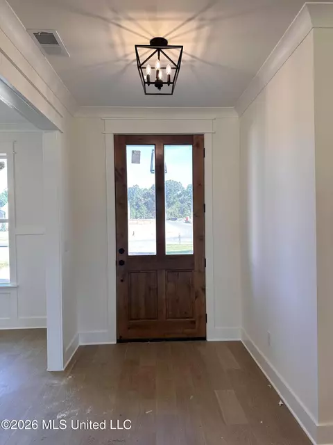 Entry Way - 3641 Kreunen St, Nesbit, MS 38651 photo 1 of 2